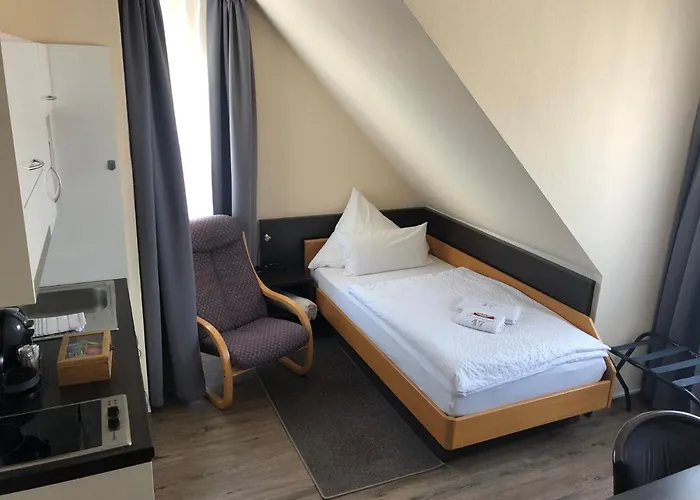 47 3* ジンデルフィンゲン